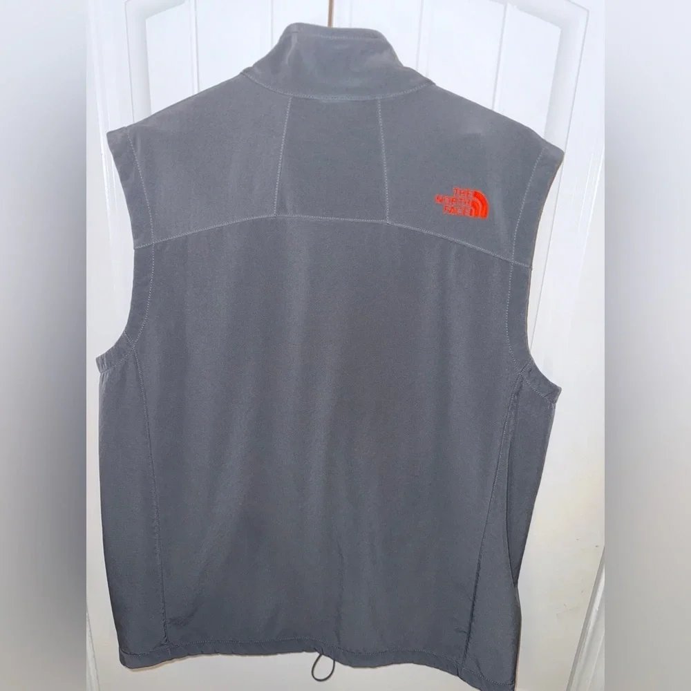 The North Face Men's Apex Bionic Vest Large in gray and Orange